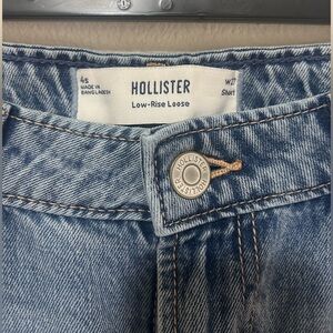 Hollister Women's Relaxed Low-Rise Jeans - Light Blue